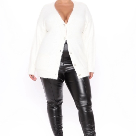 FASHION NOVA “Pretty Special” Fuzzy Cardigan Women 1X IVORY WHITE - Picture 1 of 8